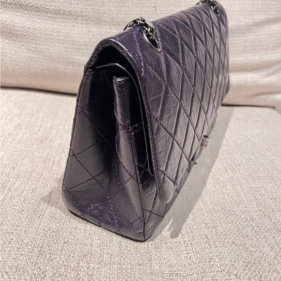 Chanel Large plum color 2.55 iconic classic double flap - Picture 5 of 13